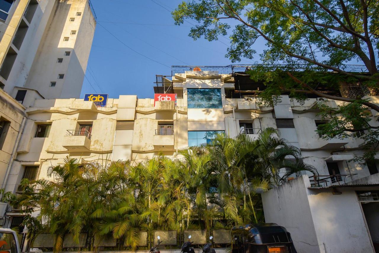 Hotel Ashiyana Poona Buitenkant foto
