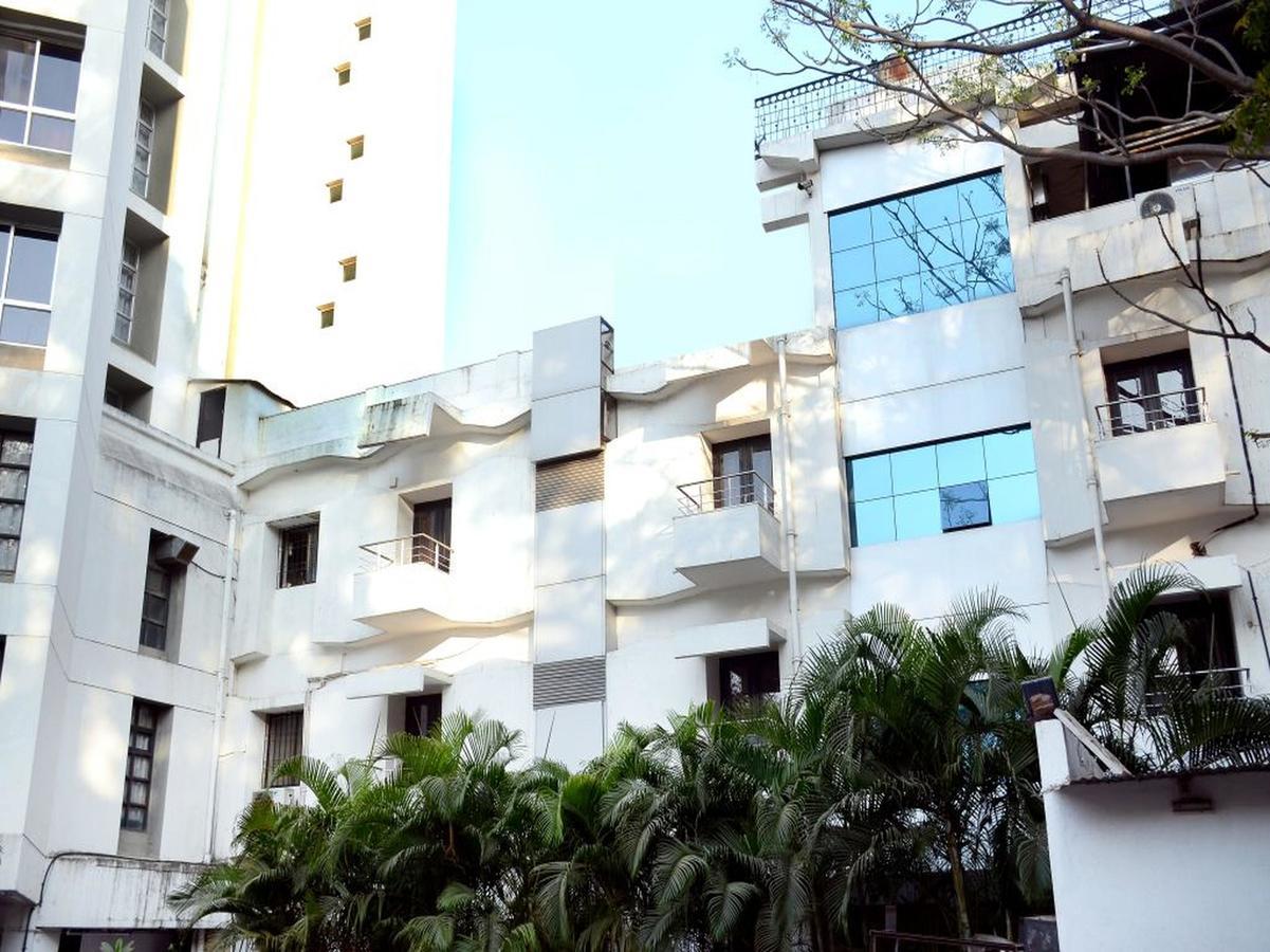 Hotel Ashiyana Poona Buitenkant foto